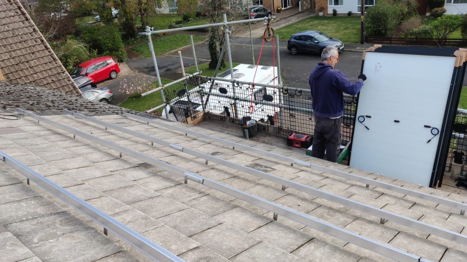 Can Solar Panels Charge an EV?